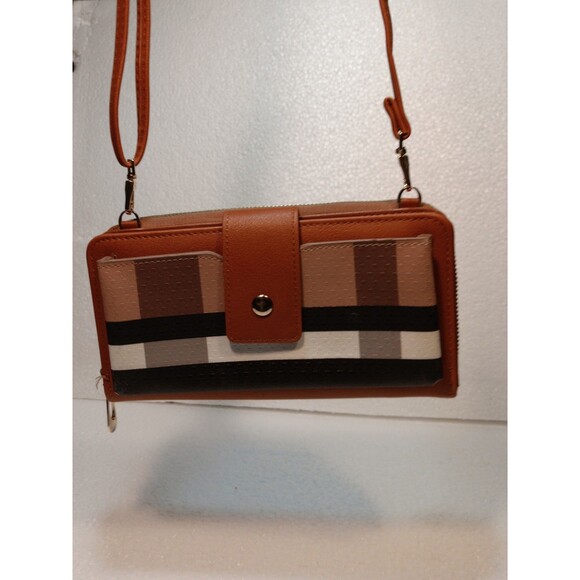 Women’s Wallet Zip Around Closure Zipper Pockets Card Slots Plaid Print NWOT - Picture 4 of 8
